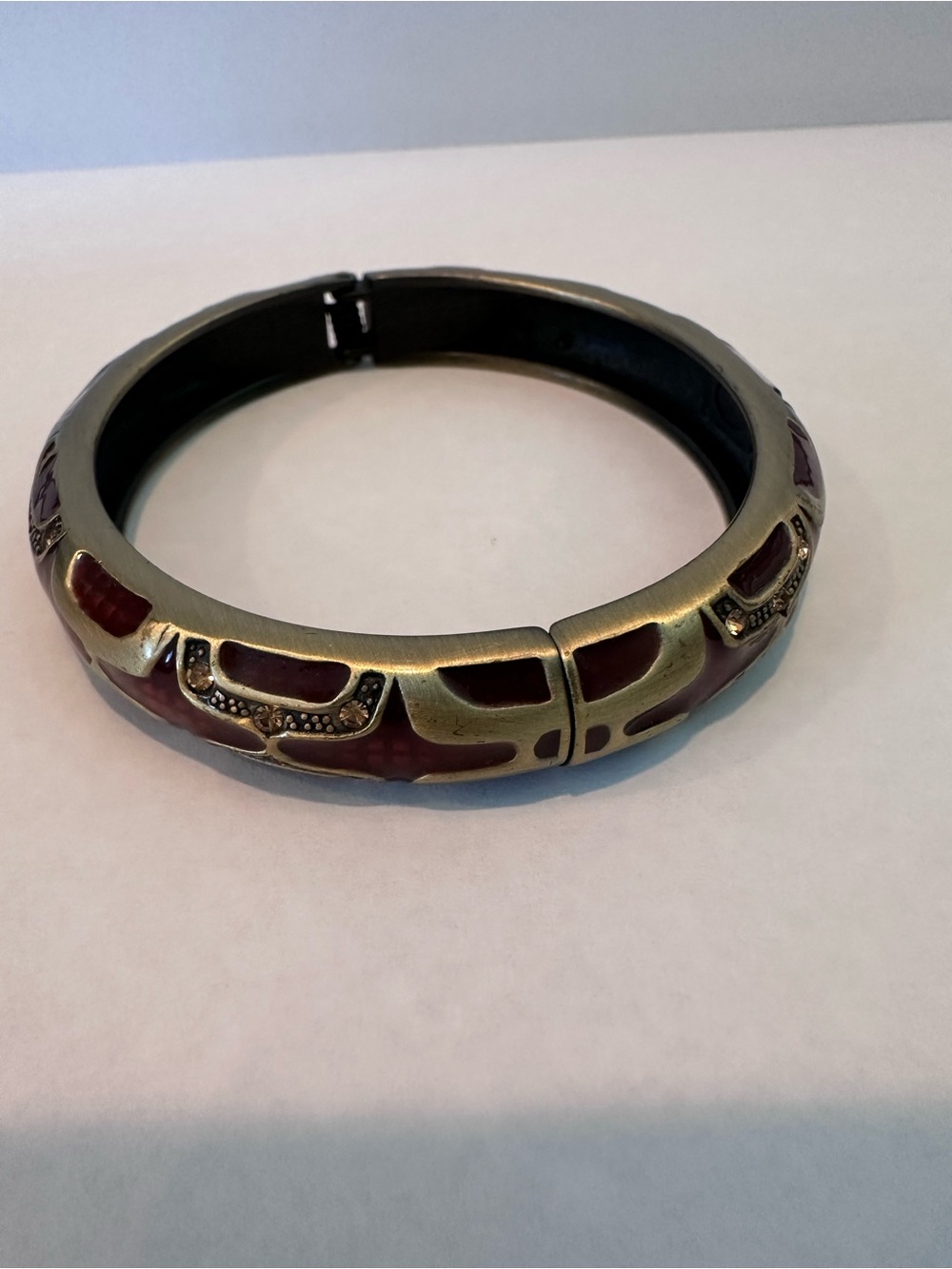 2 Coldwater Creek maroon and green with Goldtone Bracelets - Picture 9 of 13